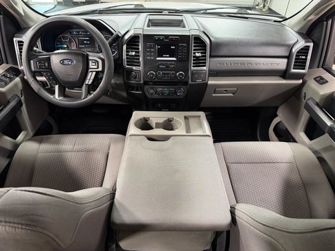 Used 2018 Ford F350 XLT AWD/4WD image 23