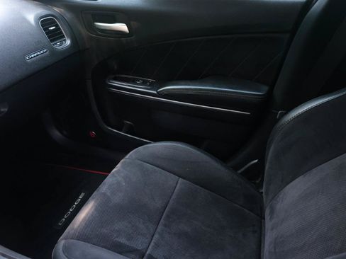 Used 2015 Dodge Charger R/T Scat Pack w/ Beats Audio Group RWD image 14