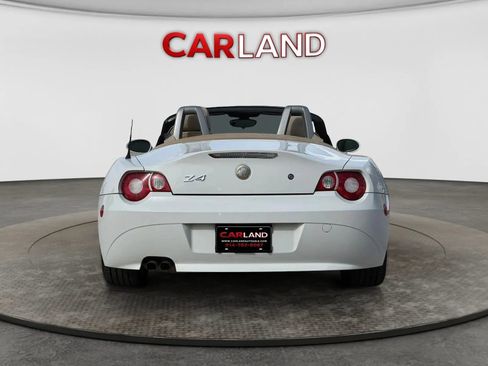 Used 2005 BMW Z4 2.5i RWD image 11