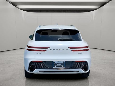 Certified 2023 Genesis GV70 2.5T w/ Advanced Package AWD/4WD image 4
