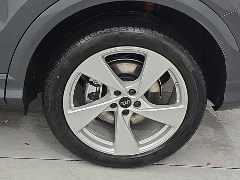 New 2025 Audi Q5 Prestige image 33