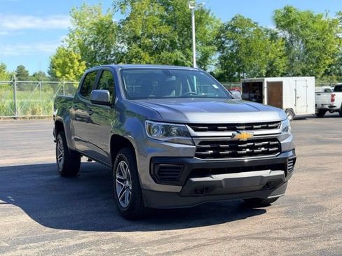 Used 2022 Chevrolet Colorado W/T w/ Custom Special Edition AWD/4WD image 4
