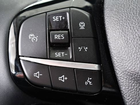 Used 2023 Ford Escape Platinum image 31