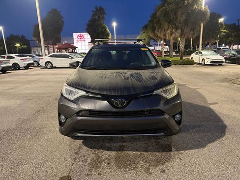 Used 2018 Toyota RAV4 XLE FWD image 5