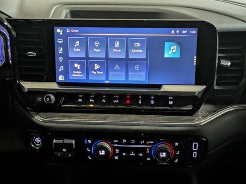 Used 2023 Chevrolet Silverado 1500 LTZ w/ LTZ Convenience Package II AWD/4WD image 18