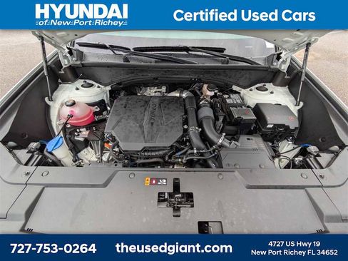 Used 2025 Hyundai Santa Fe Limited image 14