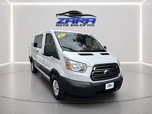 Used 2017 Ford Transit 250 130 Low Roof w/ Exterior Upgrade Package RWD image 8