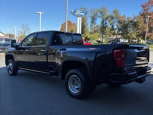 Used 2021 Chevrolet Silverado 3500 High Country w/ Snow Plow Prep/Camper Package image 4