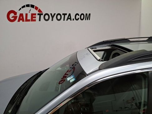 Used 2018 Subaru Outback 2.5i Limited image 6