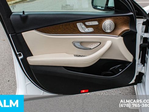 Used 2021 Mercedes-Benz E 350 4MATIC Sedan image 37