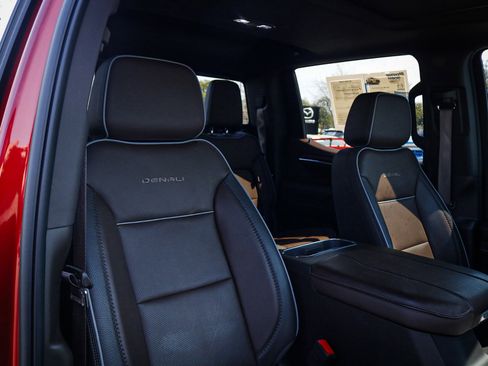 Used 2024 GMC Sierra 1500 Denali w/ Technology Package image 33