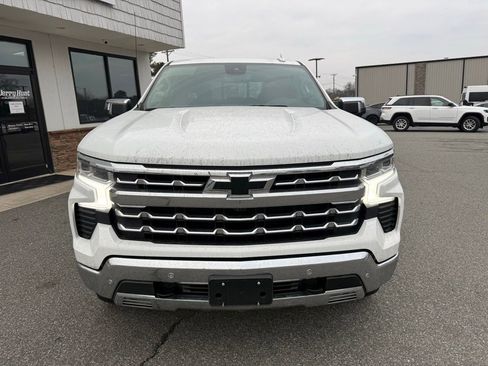 Used 2022 Chevrolet Silverado 1500 LTZ w/ LTZ Convenience Package II image 10