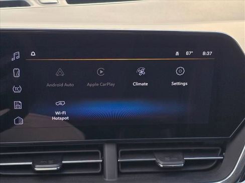 Certified 2025 Chevrolet Trax LT image 25