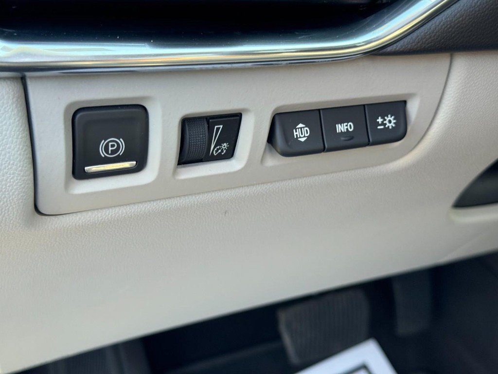 Certified 2019 Cadillac XT4 Premium Luxury AWD/4WD image 20