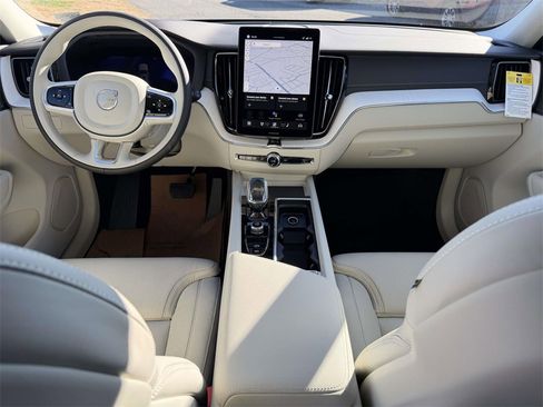 New 2026 Volvo XC60 B5 Ultra w/ Protection Package Premier image 2