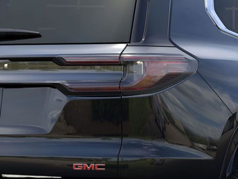 New 2026 GMC Acadia Denali w/ Super Cruise Package image 11