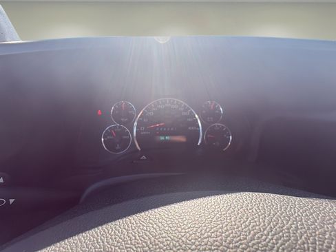 Used 2024 Chevrolet Express 3500 LT w/ LT Preferred Equipment Group image 9