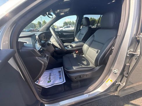 Used 2026 Buick Enclave Preferred FWD image 21