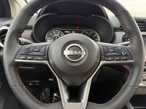 New 2025 Nissan Versa SR w/ Trunk Package image 21