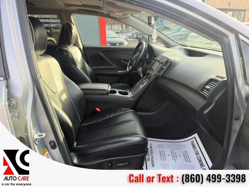 Used 2015 Toyota Venza XLE image 9