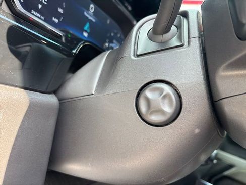 Used 2025 Chevrolet Silverado 1500 ZR2 w/ Technology Package image 49