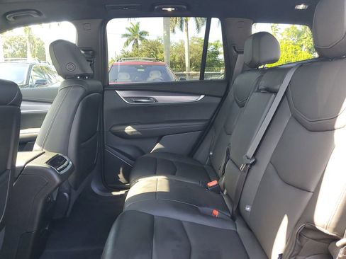 New 2025 Cadillac XT6 Luxury image 19