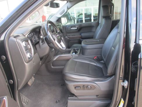Used 2020 GMC Sierra 1500 SLT RWD image 4