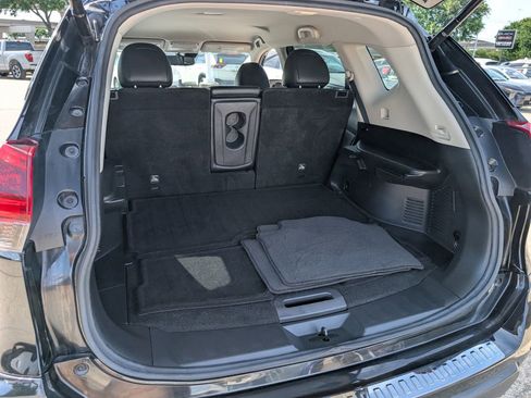 Used 2020 Nissan Rogue SL FWD image 29