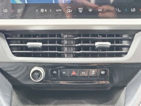 Used 2025 Ford Explorer ST-Line w/ ST-Line Street Pack AWD/4WD image 24