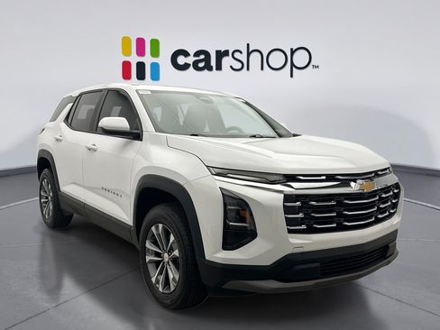 Used 2026 Chevrolet Equinox LT FWD image 7
