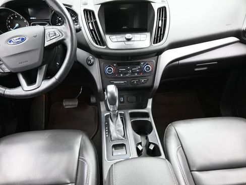 Used 2019 Ford Escape SEL image 13