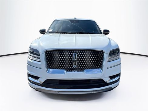 Used 2021 Lincoln Navigator Reserve w/ Luxury Package image 2