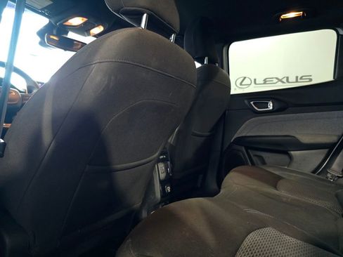 Used 2023 Jeep Compass Sport AWD/4WD image 26