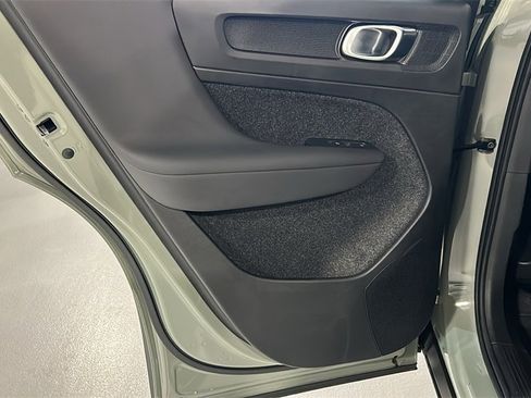 Certified 2023 Volvo C40 P8 Recharge Ultimate w/ Protection Package Premier image 26