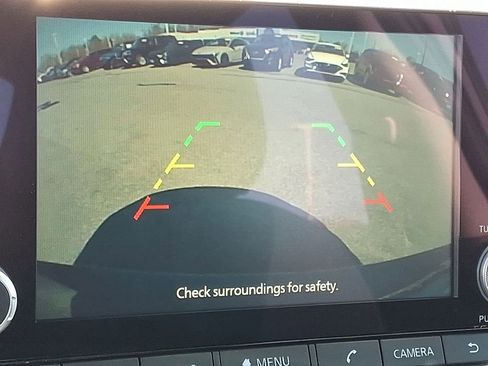 Used 2025 Nissan Sentra SV w/ Trunk Package image 18