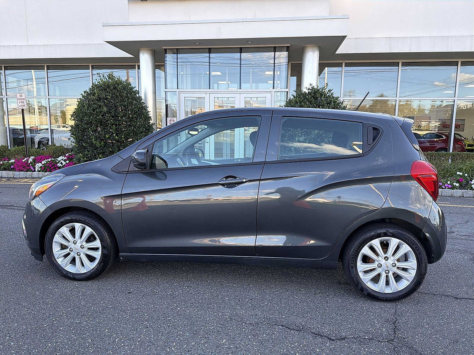 Used 2017 Chevrolet Spark LT FWD image 11
