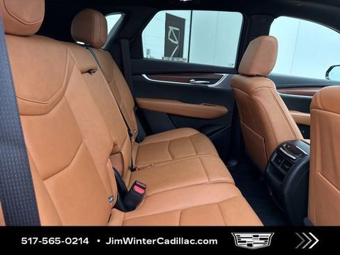Certified 2025 Cadillac XT5 Premium Luxury image 23