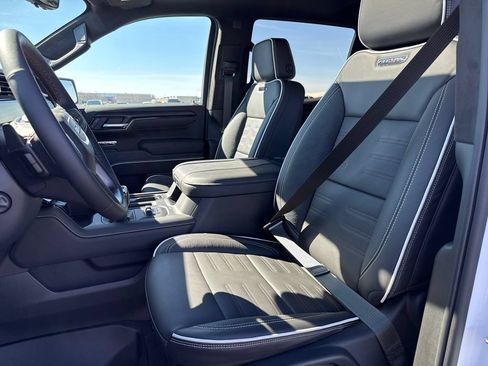 New 2026 GMC Sierra 1500 AT4X AWD/4WD image 17