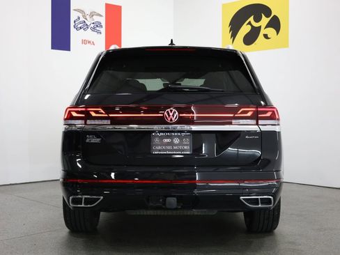 Used 2025 Volkswagen Atlas SEL Premium R-Line AWD/4WD image 11