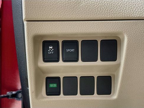 Used 2016 Nissan Rogue S FWD image 12