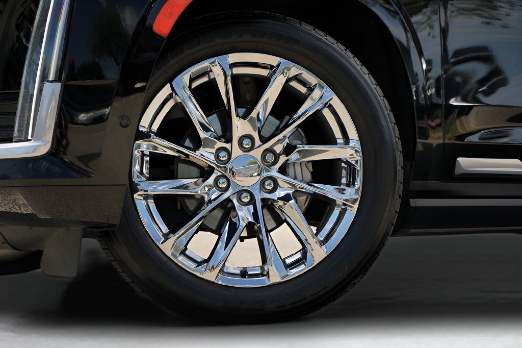 Used 2021 Cadillac Escalade Premium Luxury Platinum w/ LPO, Radiant Package AWD/4WD image 4