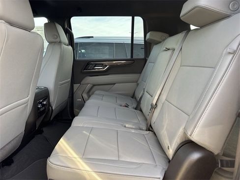New 2026 GMC Yukon XL Elevation image 9