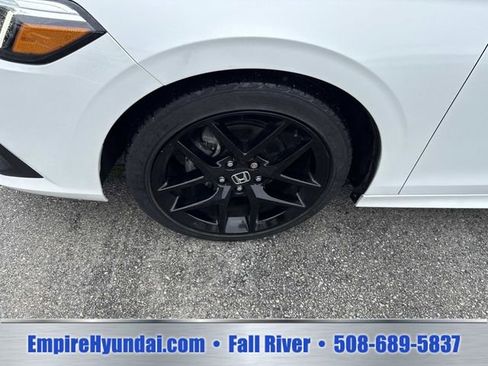 Used 2022 Honda Civic Sport image 12
