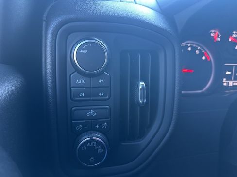 Used 2019 Chevrolet Silverado 1500 Custom Trail Boss w/ Custom Convenience Package image 20