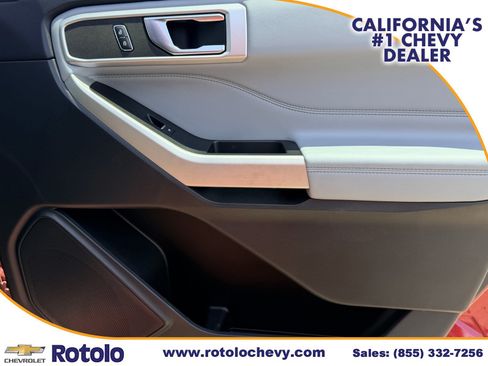 Used 2022 Ford Explorer XLT w/ Equipment Group 202A RWD image 9