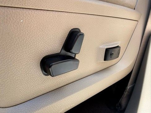 Used 2010 Dodge Ram 1500 Truck SLT w/ Big Horn Regional Pkg AWD/4WD image 16