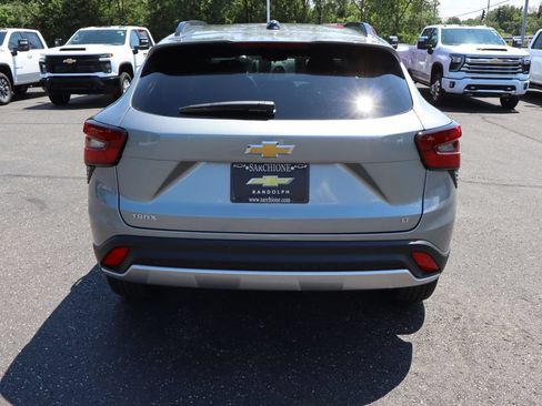 New 2026 Chevrolet Trax LT w/ LT Convenience Package FWD image 27