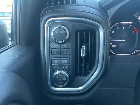 Used 2020 GMC Sierra 2500 SLT w/ SLT Premium Plus Package image 27