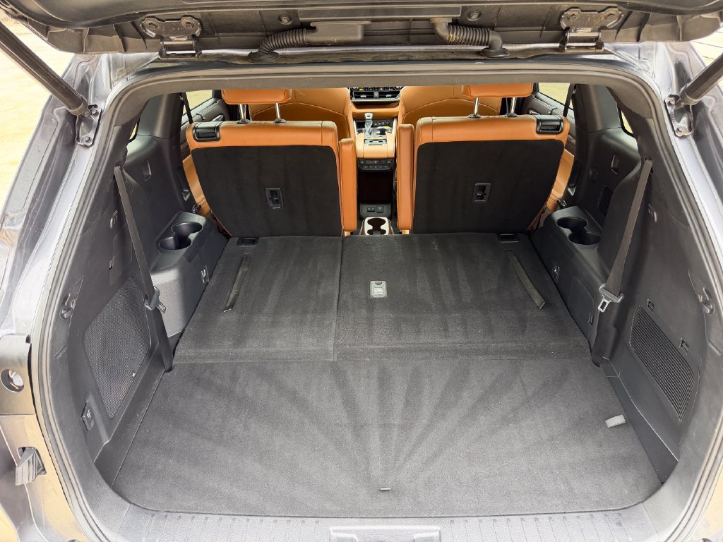 Used 2021 Toyota Highlander Platinum AWD/4WD image 27