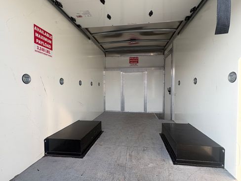 Used 2023 Ford Transit 350 DRW RWD image 18